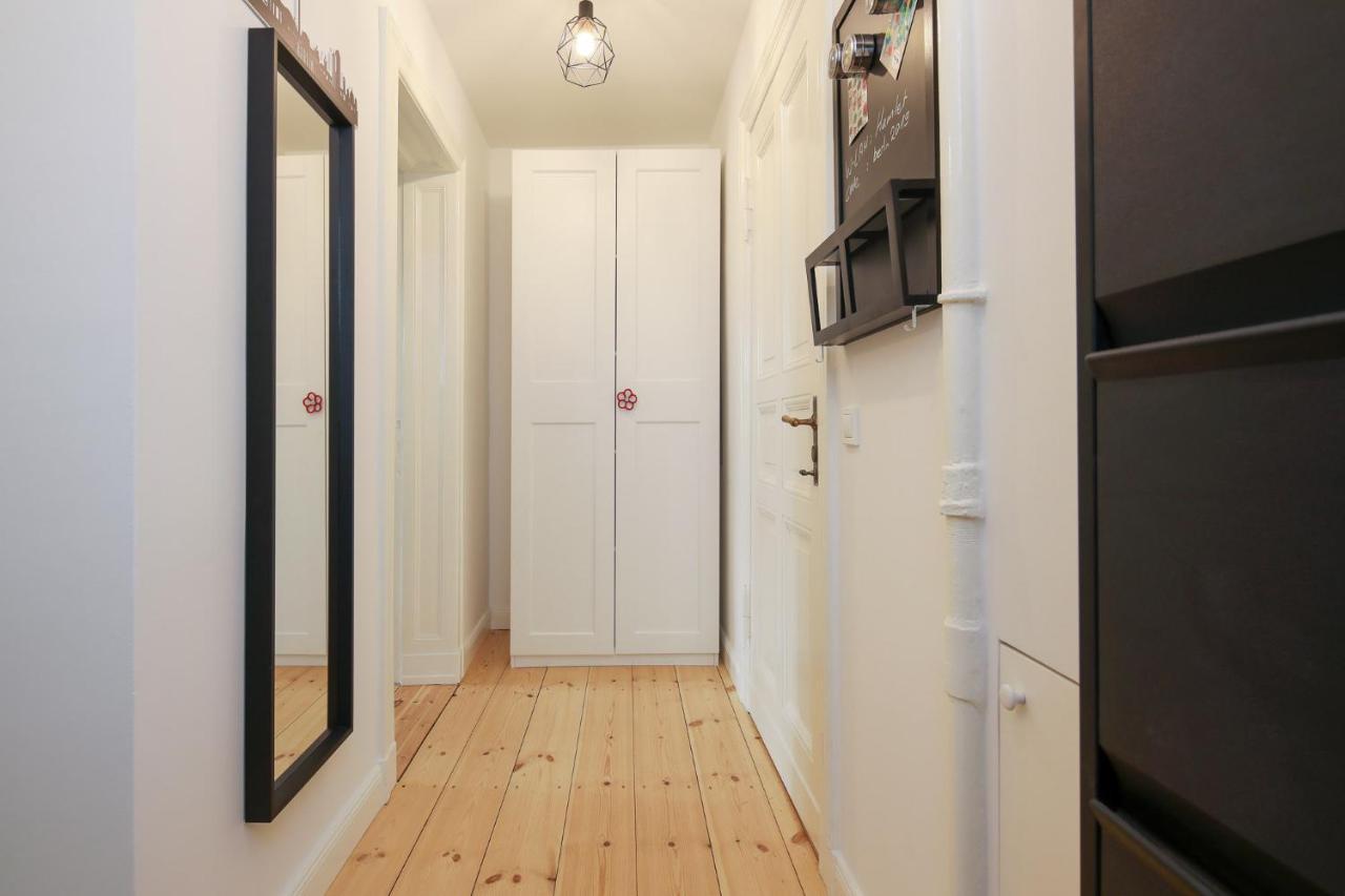 4 Personen Altbau Apartment Nahe Kurfuerstendamm - Romeo & Julia Berlin Dış mekan fotoğraf